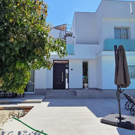 6 Bedrooms New Luxury With Private Pool And Jacuzzi Villa Marbella