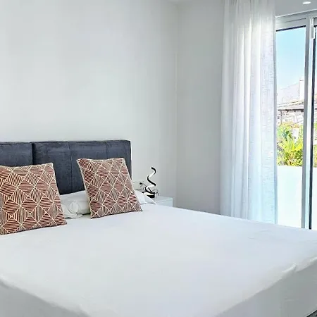 6 Bedrooms New Luxury With Private Pool And Jacuzzi * Marbella